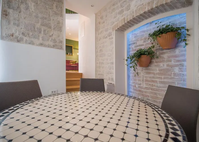 Olive Grove Of - With Gallery 公寓