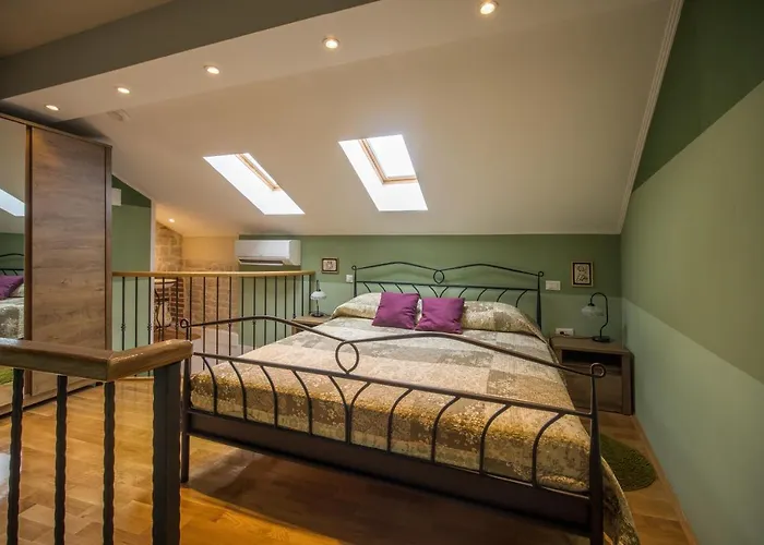 公寓 Olive Grove Of - With Gallery